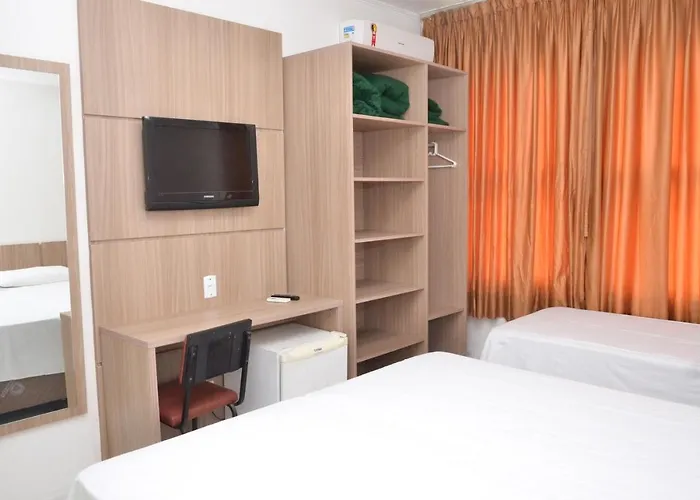 Ficare Poa - 3min Do Complexo Hospitalar Santa Casa Hotel 2*